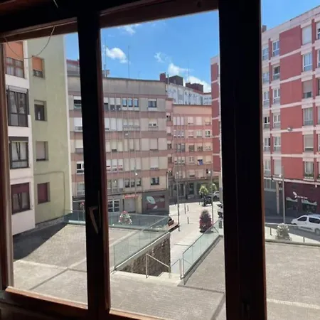 아파트 Piso Centro Zona Cuatro Caminos *